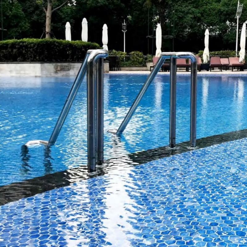 New Design Italian Style Ceramic Mosaic Tiles Perfect for Bath, Swimming Pool Spaces Luxury Waterproof Modern Tiles Decor