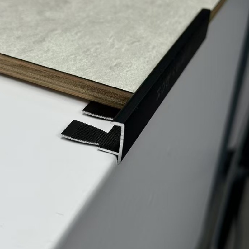 Baseboard High-End Anodized Brushed Metal Surface Waterproof Easy Mounted 20mm Aluminum Profile Skirting Board for Corner