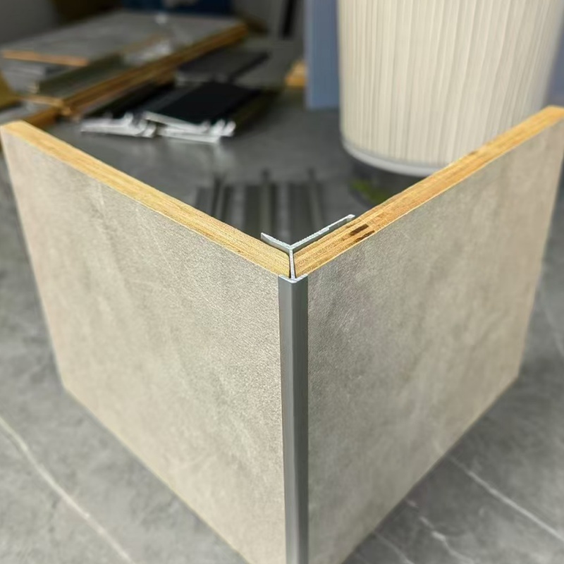 Ready Stock Surplus Sale Metal Aluminum Moulding Internal Corner Tile Strip 10mm Shower Wall Inside Edge Panel Profile Trim for Cladding